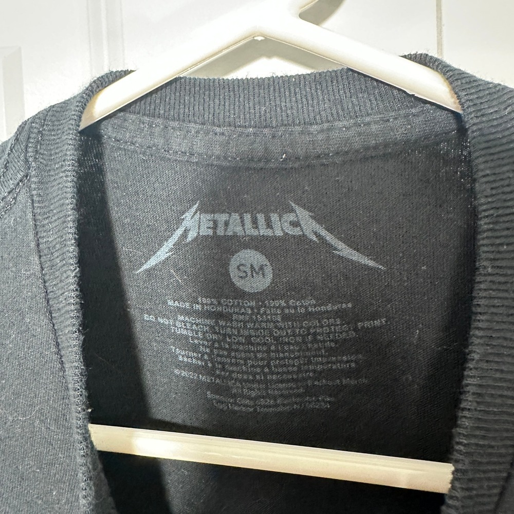 Metallica Graphic T-Shirt Mens Small Black 81 Skull Band Tee Short Sleeve Grunge - Picture 2 of 3